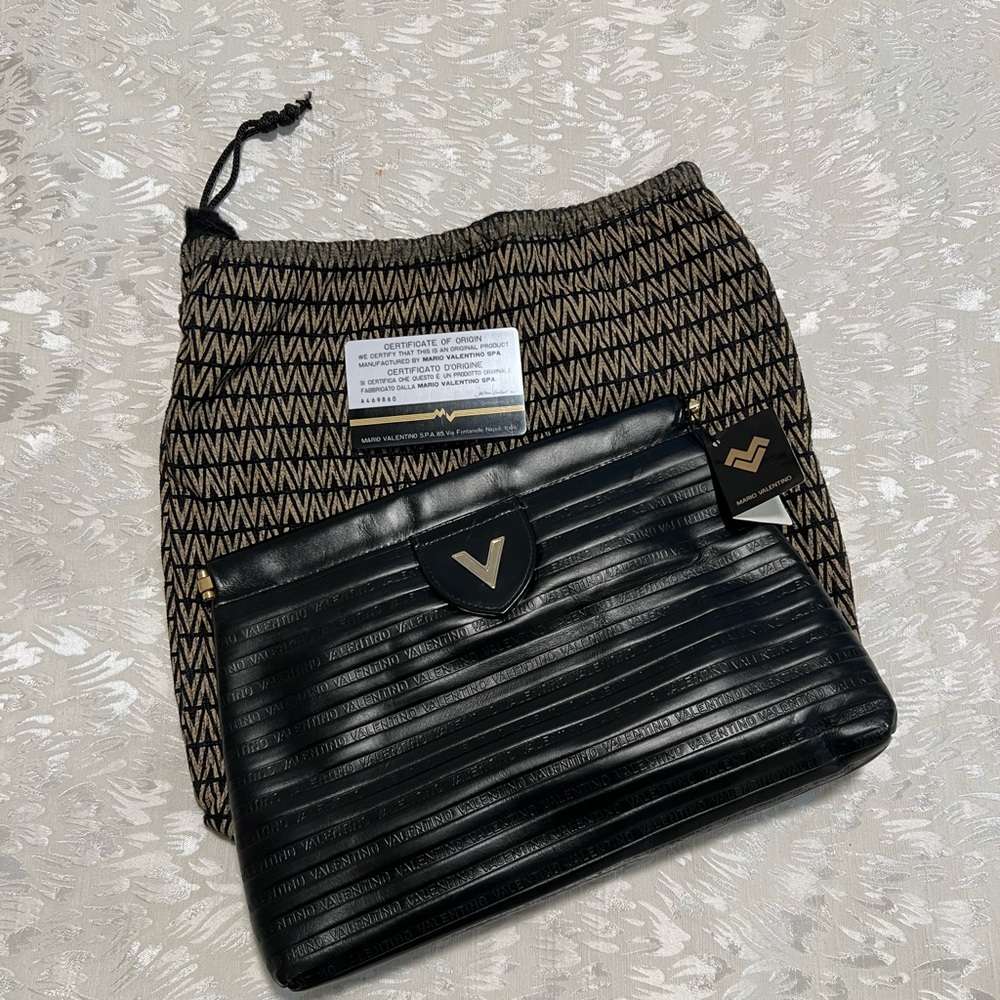 NWT Valentino Black Vintage Clutch - Picture 8 of 8